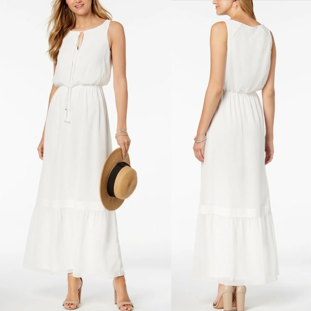 Adrianna Papell | NWT White Sleeveless Maxi Dress